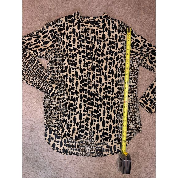 Investments Leopard Animal Print Button Down High-Low Blouse, Size Medium - Picture 9 of 9